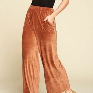 NWT Doe & Rae Soft Ribbed Wide Leg Pants